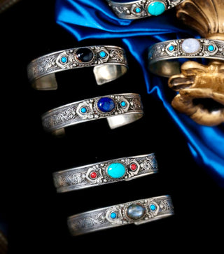 Tibetan Traditional Sliver Bracelet with Turquoise