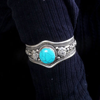 Tibetan Traditional Silver Bracelet with Turquoise Charm