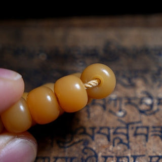 Self-Confidence Amber Bodhi Mala